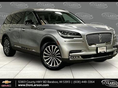 Used 2020 Lincoln Aviator Reserve w/ Elements Package Plus image 1