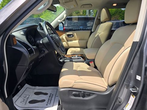 Used 2021 Nissan Armada SL w/ Captain's Chairs Package RWD image 9