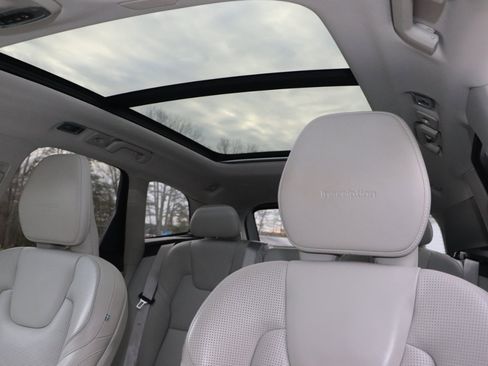 Used 2019 Volvo XC60 T6 Inscription w/ Protection Package image 29