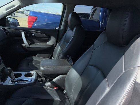 Used 2010 GMC Acadia SL w/ Preferred Package image 7