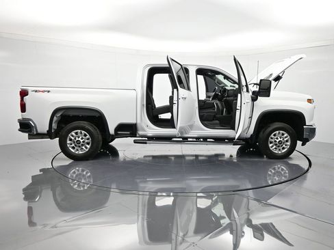 Certified 2025 Chevrolet Silverado 2500 LT w/ Convenience Package image 50