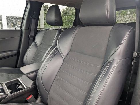 Used 2024 Mitsubishi Outlander SE FWD image 15