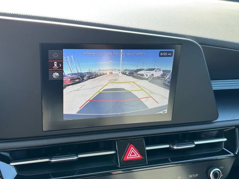 Used 2026 Kia Niro LX FWD image 22