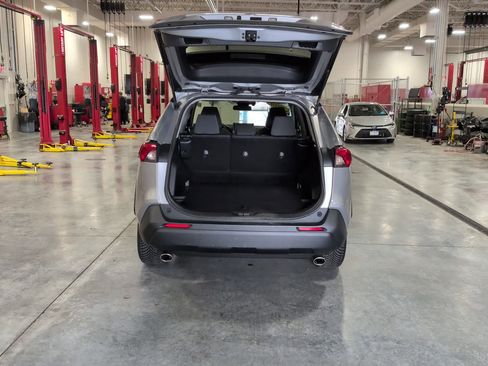 Used 2020 Toyota RAV4 XLE w/ XLE Grade Weather Package image 6