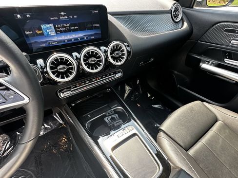 Certified 2026 Mercedes-Benz GLA 250 4MATIC w/ Exclusive Package image 31