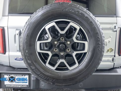 Used 2024 Ford Bronco Outer Banks AWD/4WD image 50