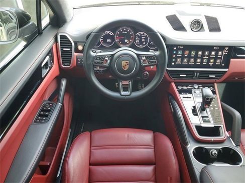 Certified 2023 Porsche Cayenne Turbo image 39
