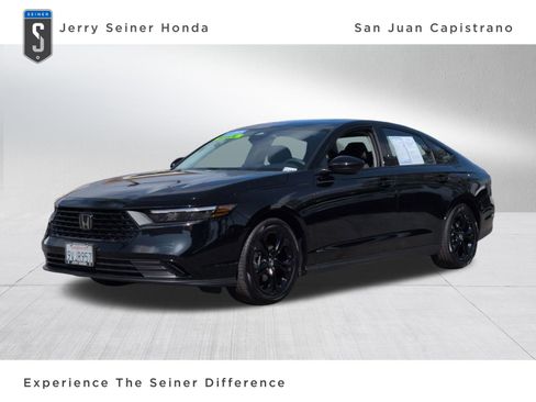 Used 2025 Honda Accord SE image 1