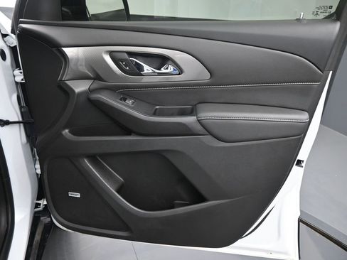 Used 2023 Chevrolet Traverse Premier w/ Redline Edition image 22