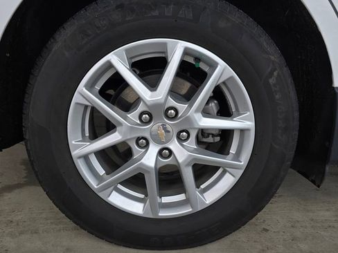 Used 2023 Chevrolet Equinox LT image 10