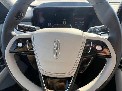 Used 2025 Lincoln Aviator Reserve w/ Equipment Group 201A image 28