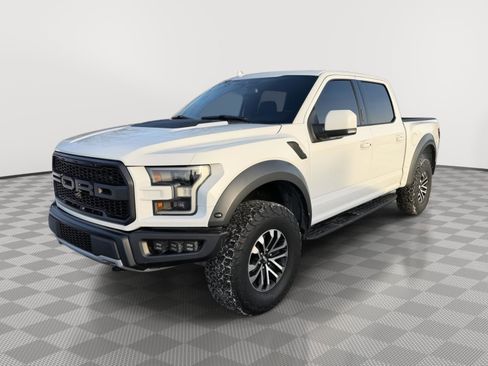 Used 2019 Ford F150 Raptor w/ Equipment Group 802A Luxury image 3