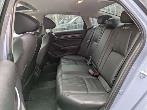 Used 2021 Honda Accord Touring image 28