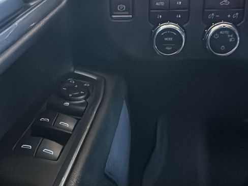 Used 2023 GMC Sierra 1500 SLE image 30