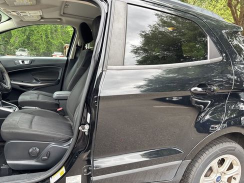 Used 2019 Ford EcoSport SE w/ SE Convenience Package FWD image 12