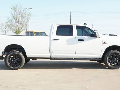 New 2026 RAM 2500 Tradesman AWD/4WD image 10