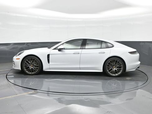 Certified 2023 Porsche Panamera GTS AWD/4WD image 2