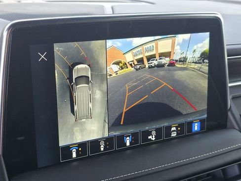 Used 2024 Chevrolet Tahoe Premier image 17