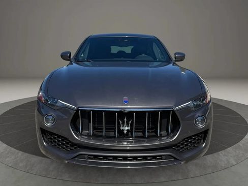 Used 2019 Maserati Levante AWD/4WD image 3