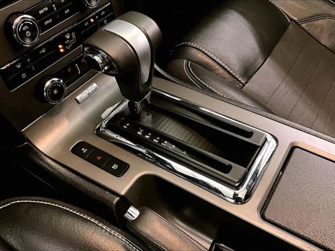 Used 2012 Ford Mustang Premium image 17