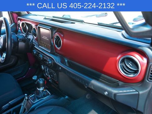 Used 2022 Jeep Wrangler Rubicon AWD/4WD image 23