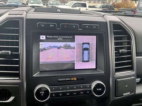 Used 2019 Ford Expedition Platinum image 28