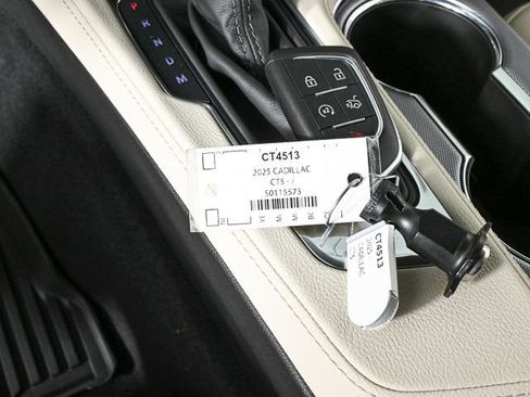 New 2025 Cadillac CT4 Premium Luxury image 17