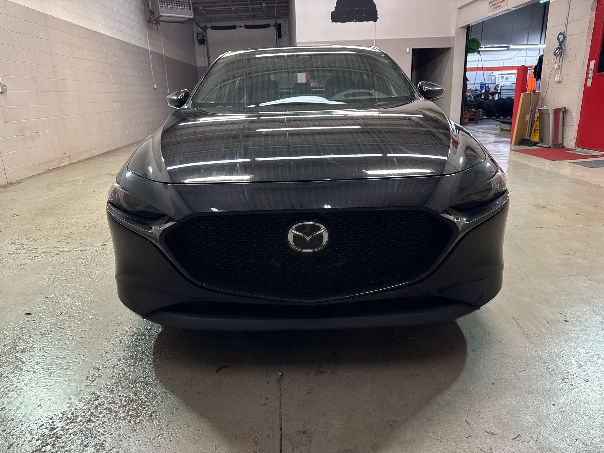 Used 2022 MAZDA MAZDA3 s AWD/4WD image 2