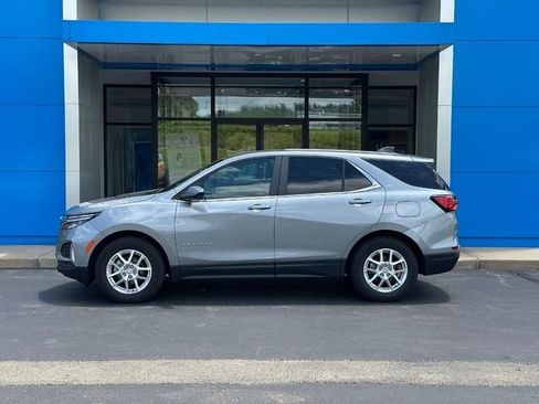 Used 2024 Chevrolet Equinox LT w/ LPO, Floor Liner Package FWD image 1