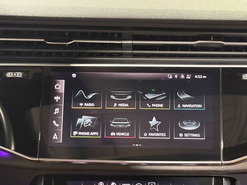 Used 2021 Audi Q8 Premium Plus w/ Premium Plus Package AWD/4WD image 35