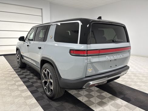 Used 2023 Rivian R1S Launch Edition AWD/4WD image 3