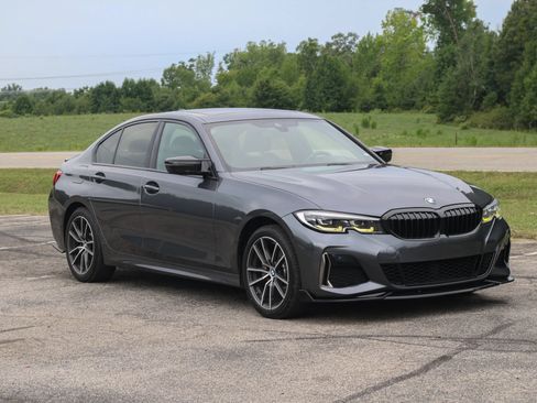 Used 2020 BMW 330i xDrive Sedan w/ Convenience Package AWD/4WD image 1