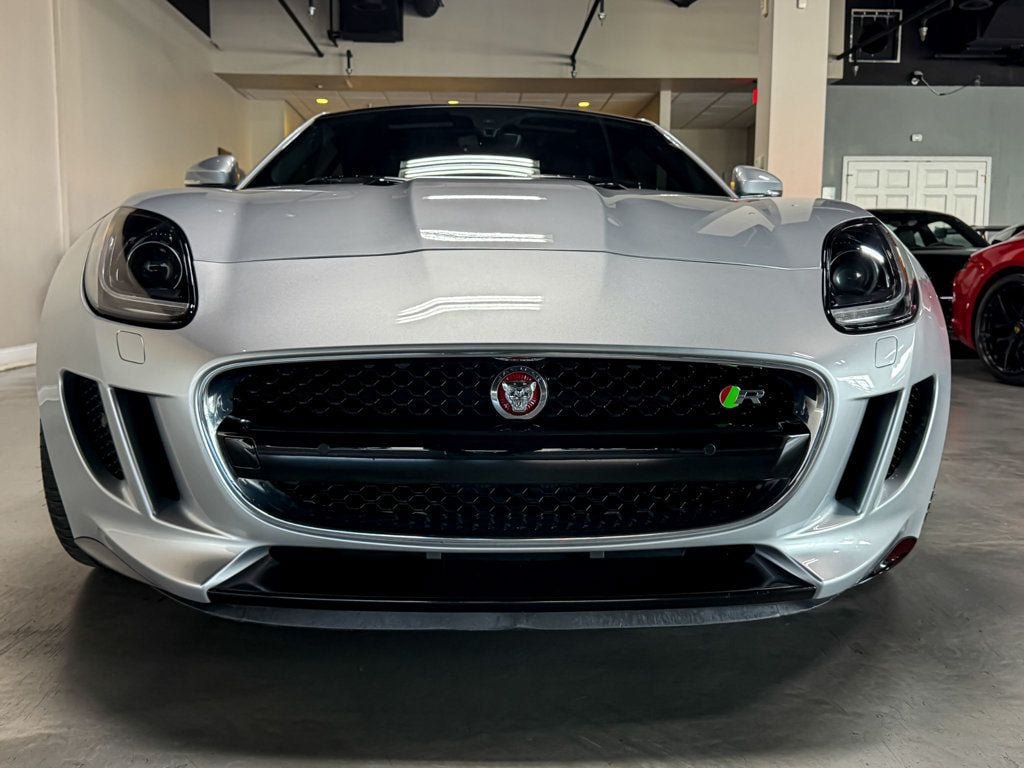 Used 2015 Jaguar F-TYPE R RWD image 16