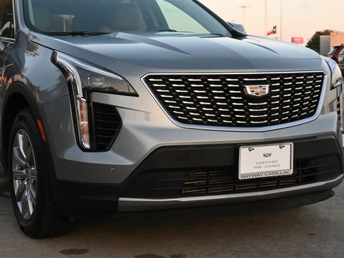 Used 2023 Cadillac XT4 Premium Luxury image 28