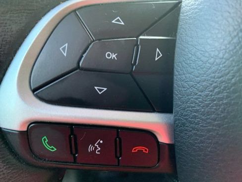 Used 2021 Jeep Renegade Trailhawk AWD/4WD image 32