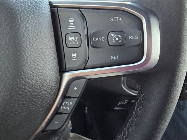 Used 2025 RAM 2500 Big Horn AWD/4WD image 12