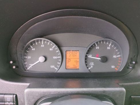 Used 2016 Mercedes-Benz Sprinter 2500 image 23