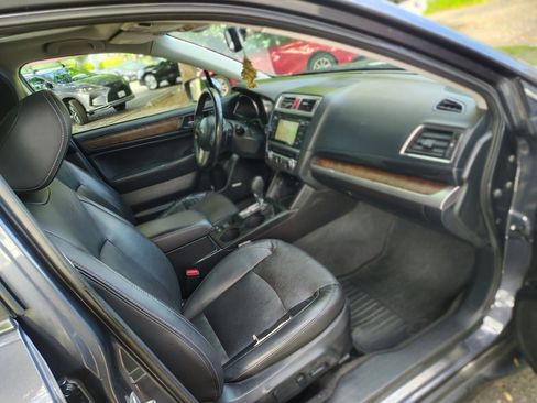 Used 2015 Subaru Outback 2.5i Limited AWD/4WD image 25