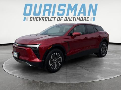 Used 2024 Chevrolet Blazer EV LT AWD/4WD image 2