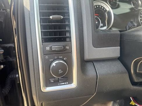 Used 2018 RAM 1500 Big Horn AWD/4WD image 23