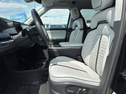 Used 2023 Rivian R1S Adventure Quad AWD/4WD image 22