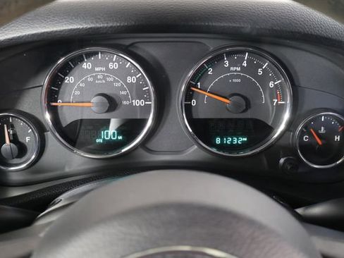 Used 2015 Jeep Wrangler Sport image 28