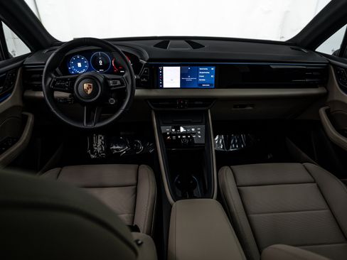 Certified 2025 Porsche Macan 4 Electric image 14