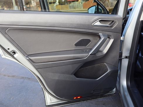 Used 2019 Volkswagen Tiguan SEL image 25
