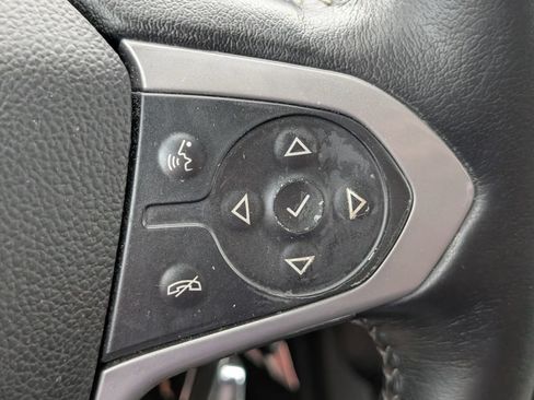 Used 2022 Chevrolet Colorado ZR2 w/ ZR2 Midnight Special Edition AWD/4WD image 15