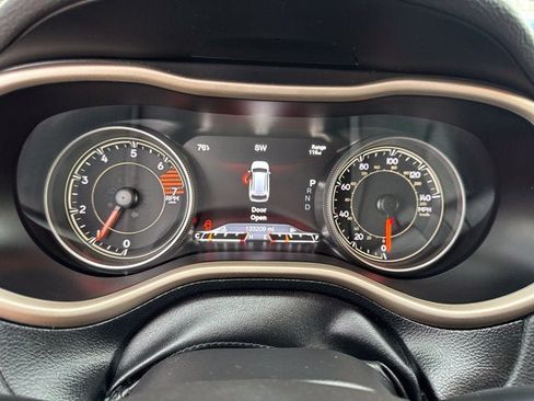 Used 2016 Jeep Cherokee Limited AWD/4WD image 13