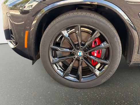 Used 2023 BMW X4 M40i image 11