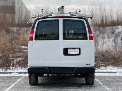 Used 2009 Chevrolet Express 1500 RWD 1500 135 image 7