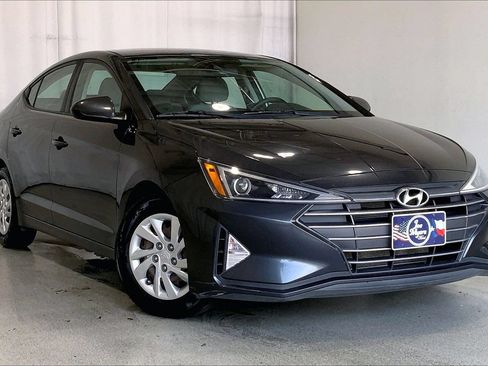 Used 2020 Hyundai Elantra SE FWD image 34