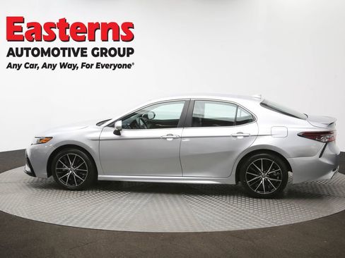 Used 2024 Toyota Camry SE image 60